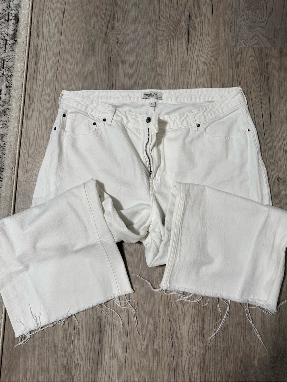 Abercrombie Crop High Rise Curve Love Jeans